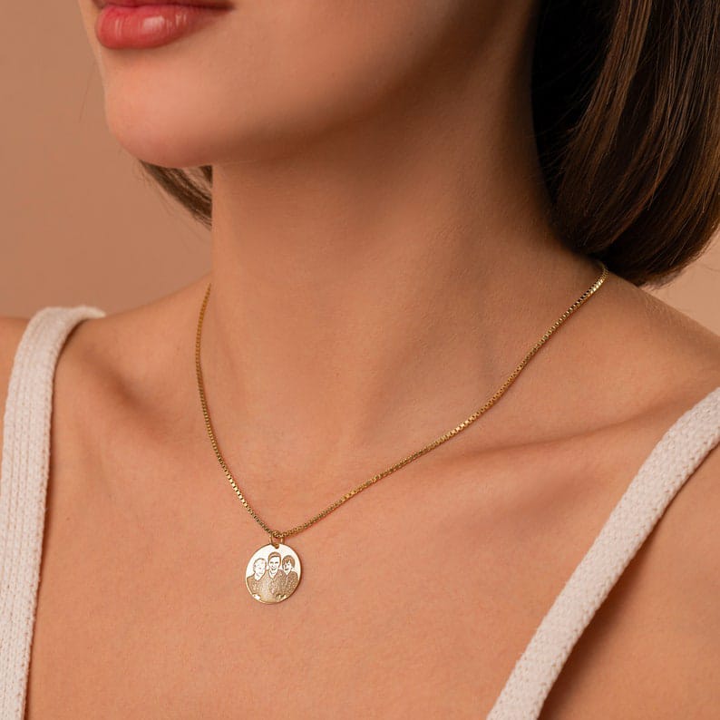 Silver Circle shape Photo Necklace